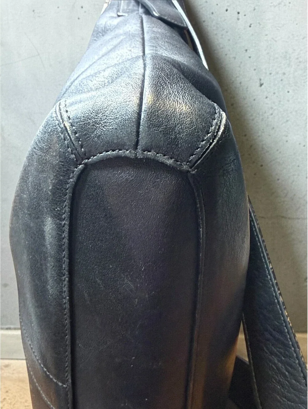 Coach legacy slim